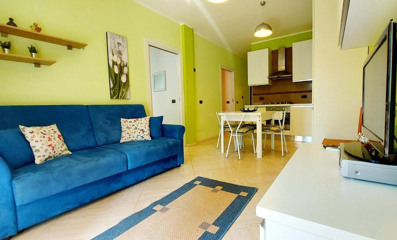 Colors Pool Apartment Bardolino Exterior photo